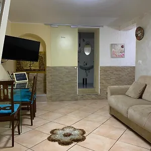 https://ferdinandos-home.taorminaitalyhotels.com